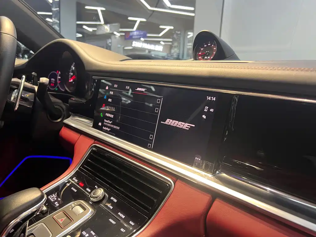 Porsche Panamera — миниатюра 11