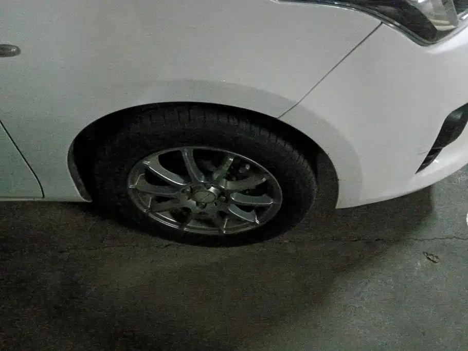 Toyota Yaris L — миниатюра 6
