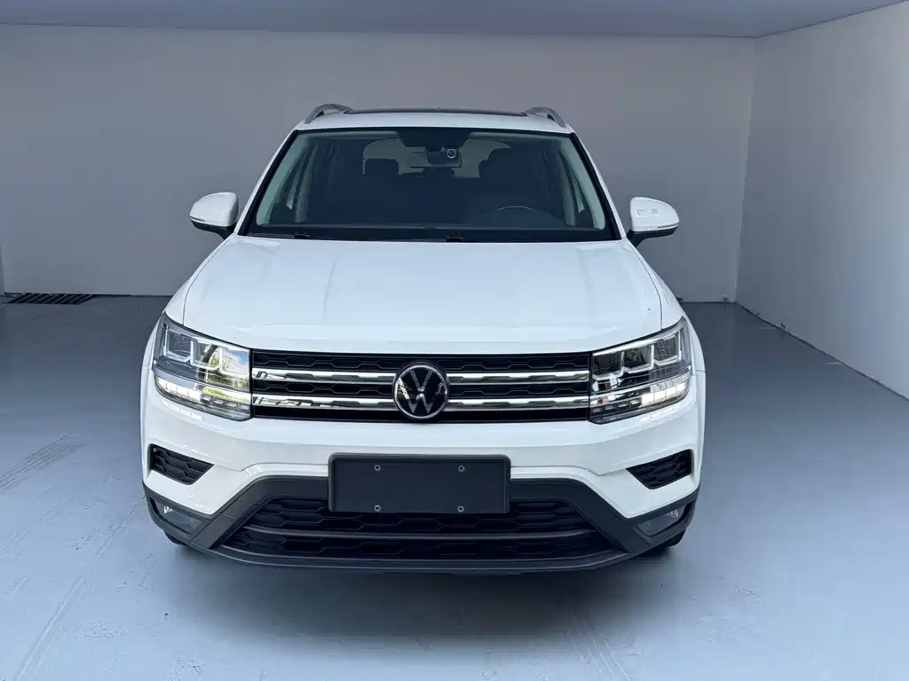 Volkswagen Tharu — миниатюра 2