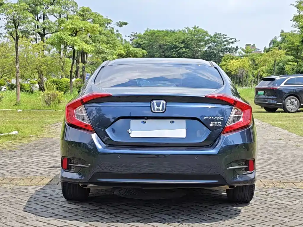 Honda Civic — миниатюра 4