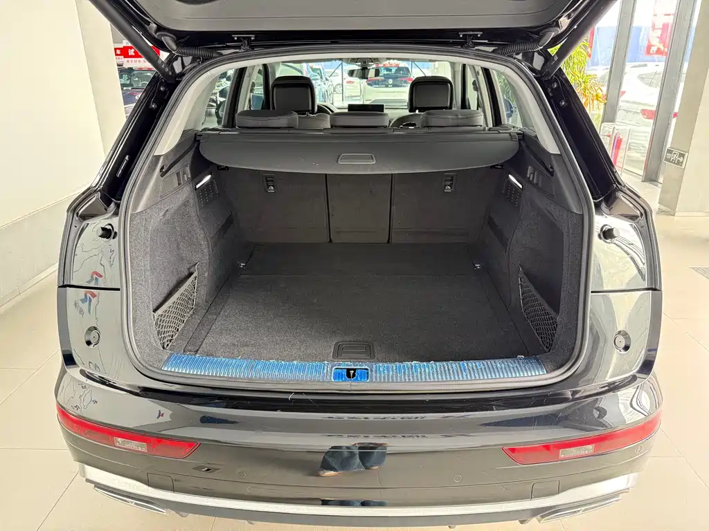 Audi Q5L — миниатюра 15