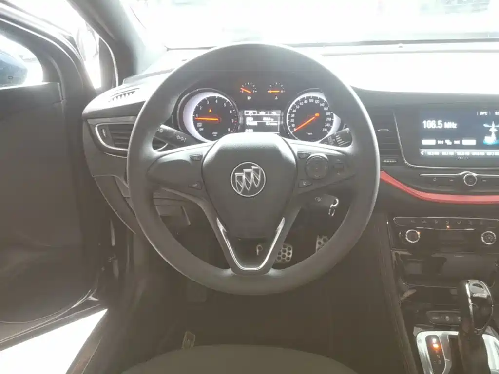 Buick Verano — миниатюра 11