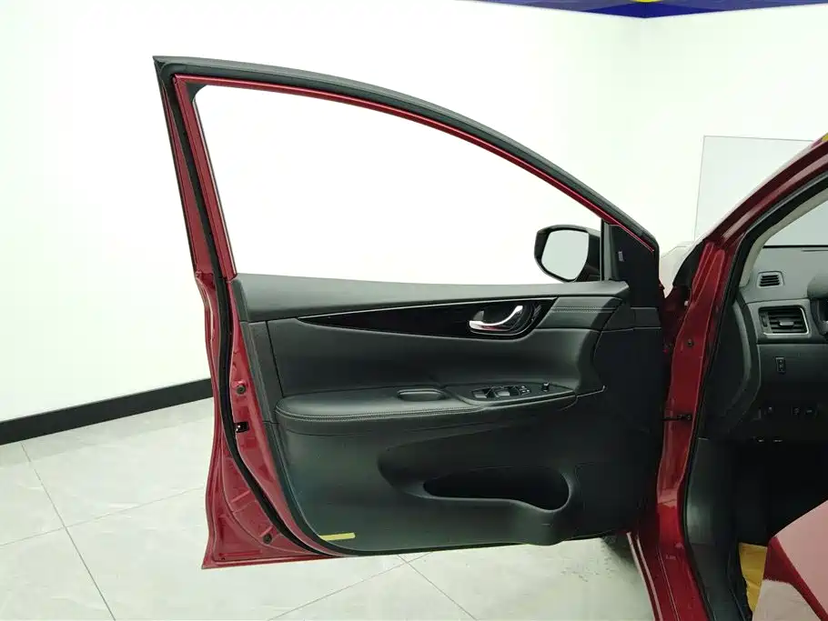 Nissan Tiida 2021 1.6L CVT