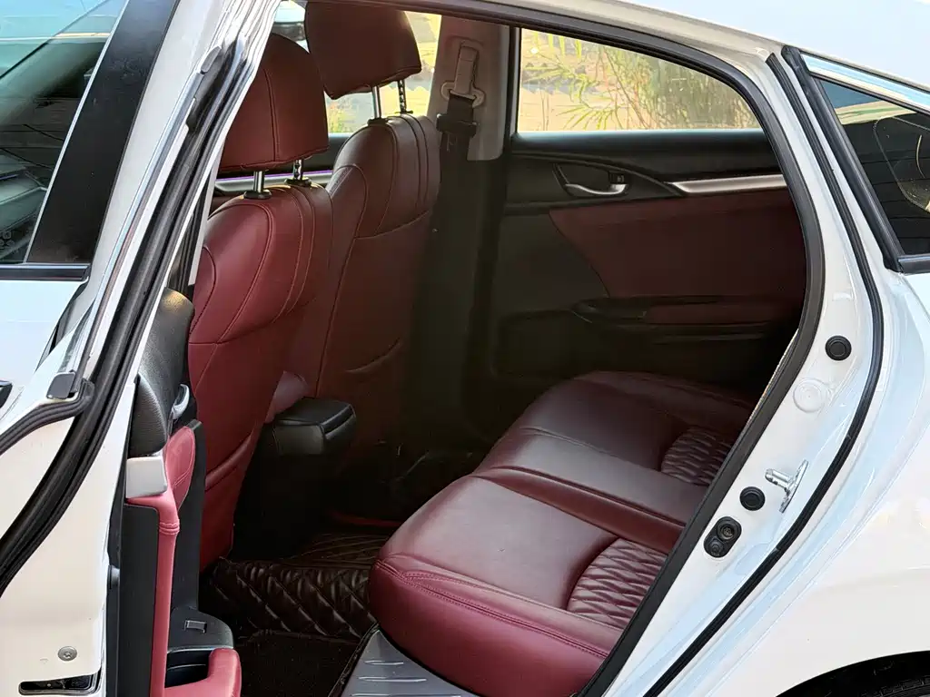 Honda Civic — миниатюра 8