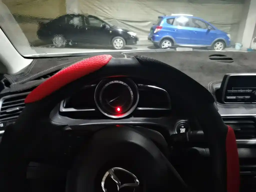 Mazda 3 Axela — миниатюра 14