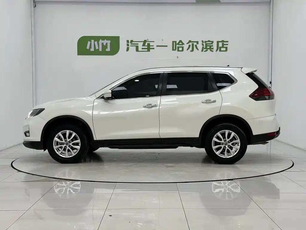Nissan X-Trail — миниатюра 5