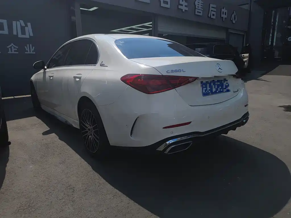 Mercedes-Benz C-Class — миниатюра 10