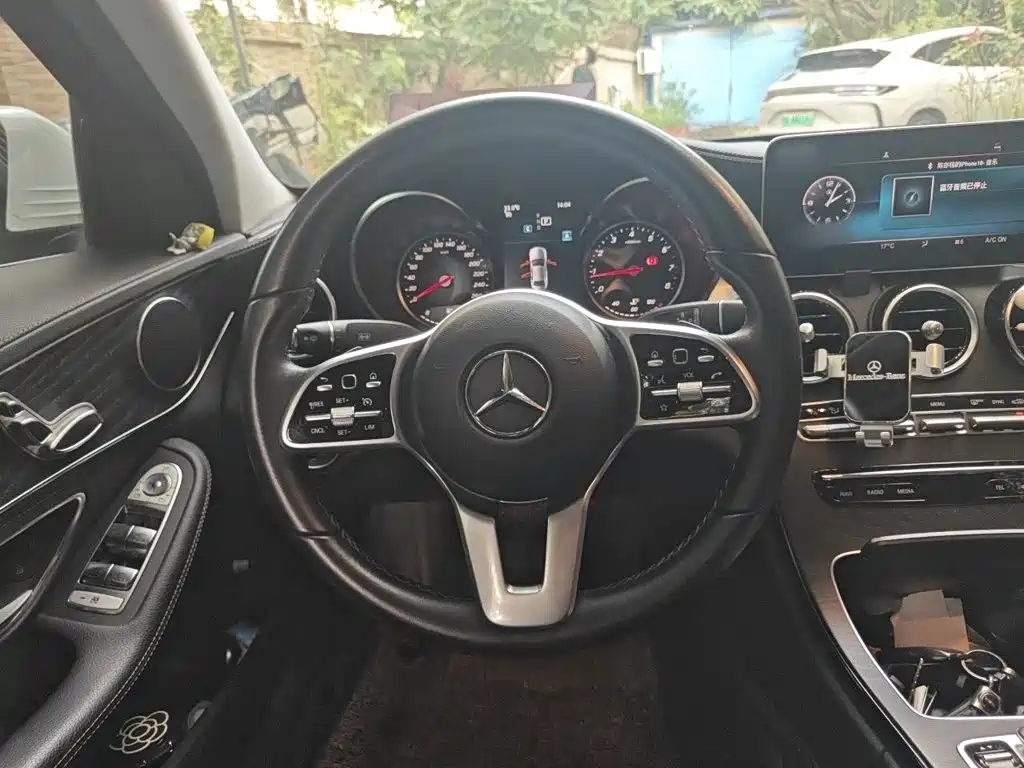 Mercedes-Benz C-Class — миниатюра 11