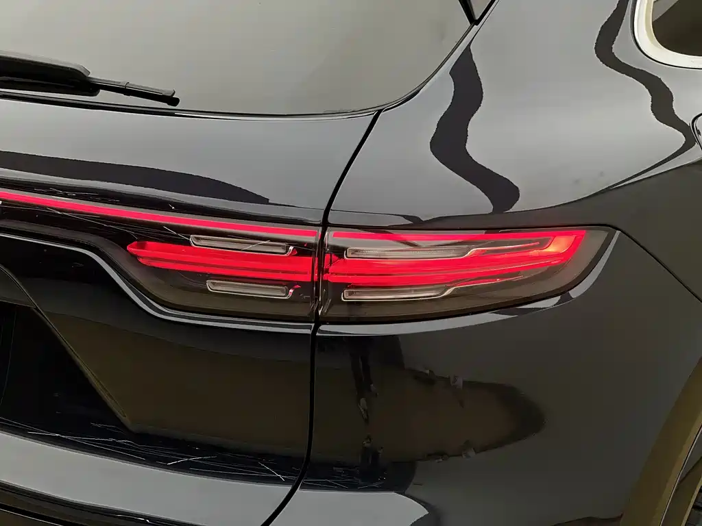 Porsche Cayenne — миниатюра 25