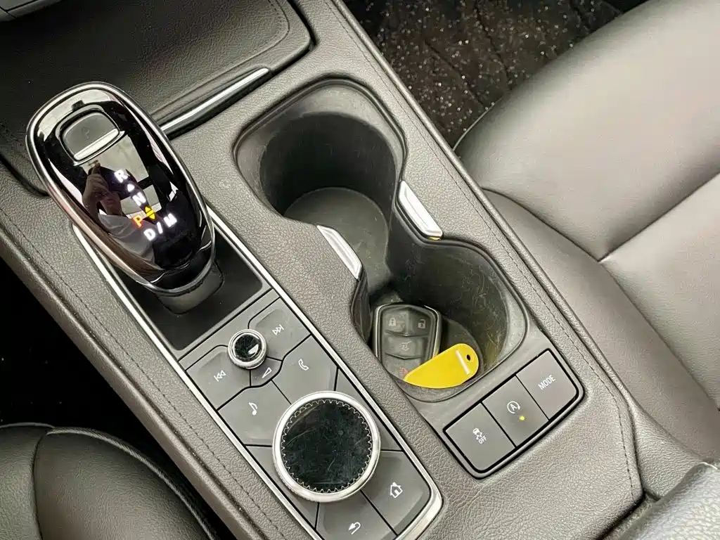Cadillac XT4 — миниатюра 10