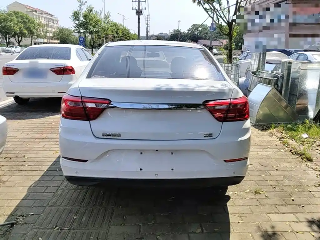 Geely Vision — миниатюра 6