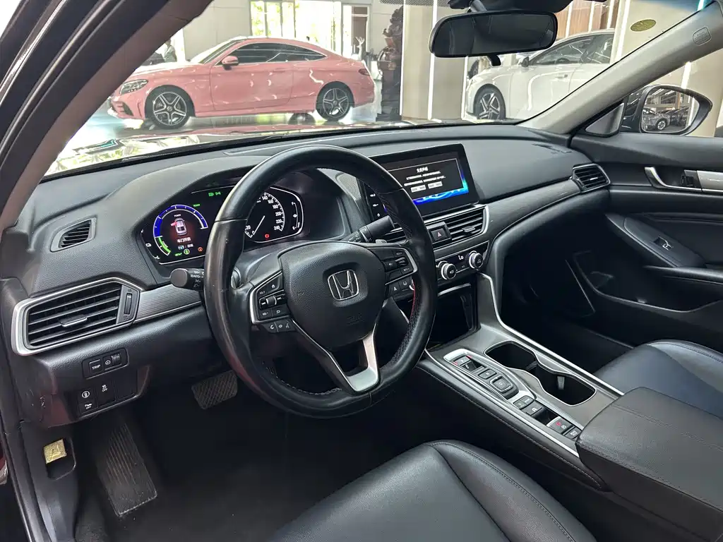 Honda Accord — миниатюра 11