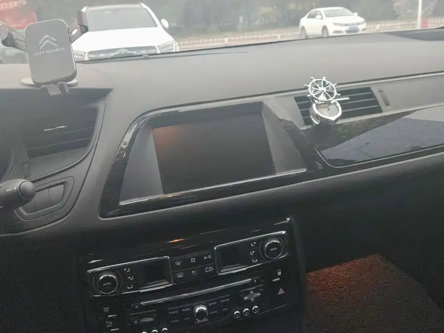 Citroen C5 — миниатюра 13
