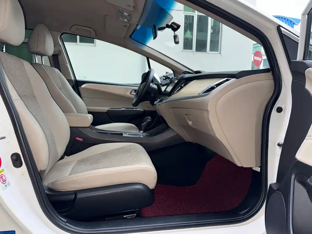 Honda Jade — миниатюра 20