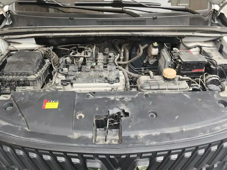 Wuling Jiachen — миниатюра 10