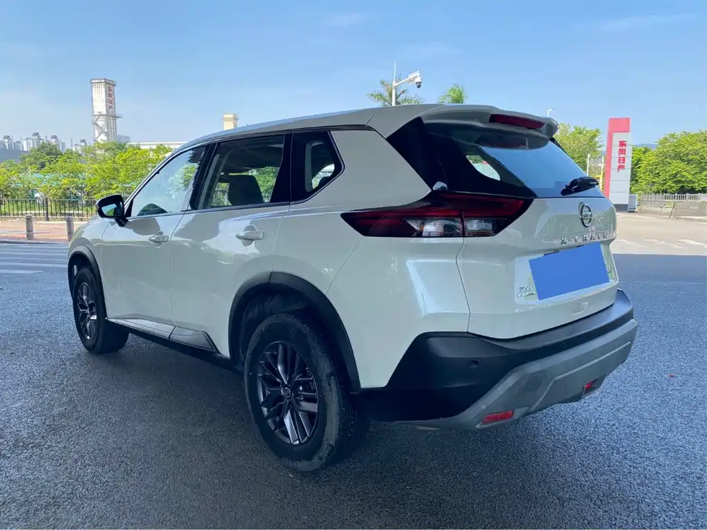 Nissan X-Trail — миниатюра 6