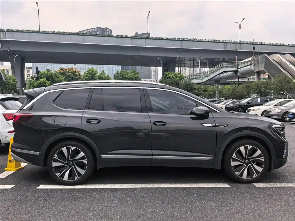 Volkswagen Talagon — миниатюра 3