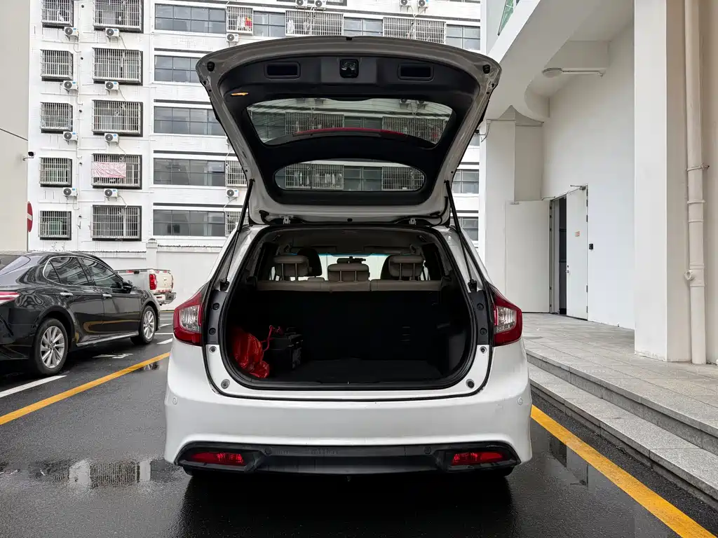 Honda Jade — миниатюра 8