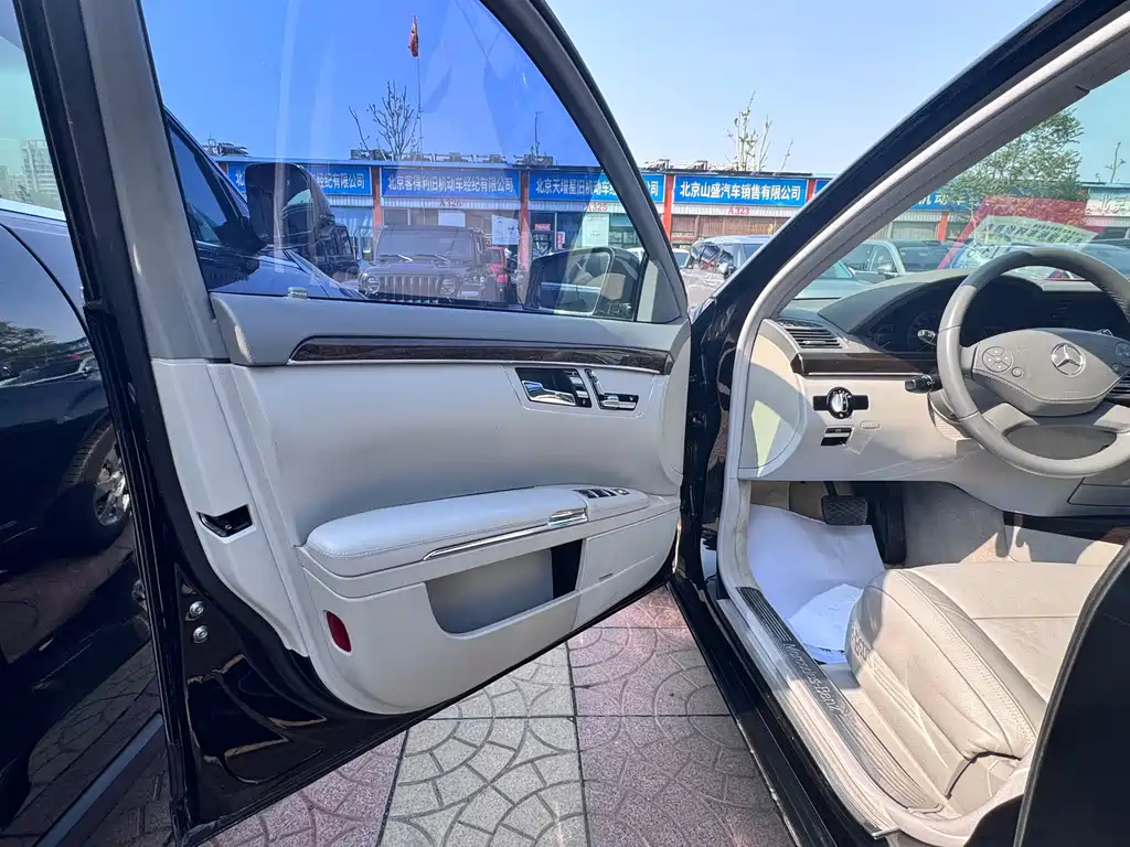 Mercedes-Benz S-Class S 2012 S 300 L Grand Edition