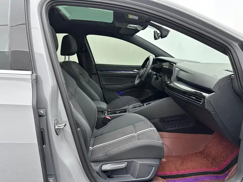 Volkswagen Golf — миниатюра 12