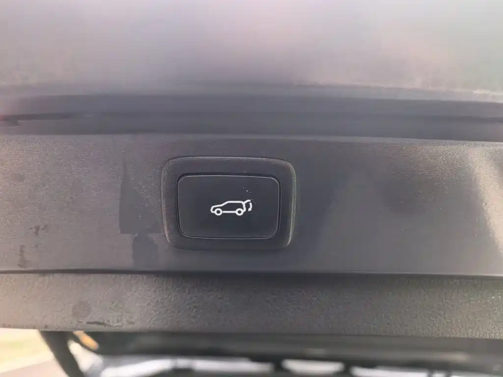 Roewe RX5 — миниатюра 20
