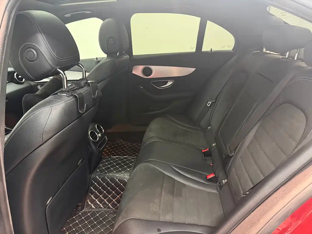 Mercedes-Benz C-Class — миниатюра 5