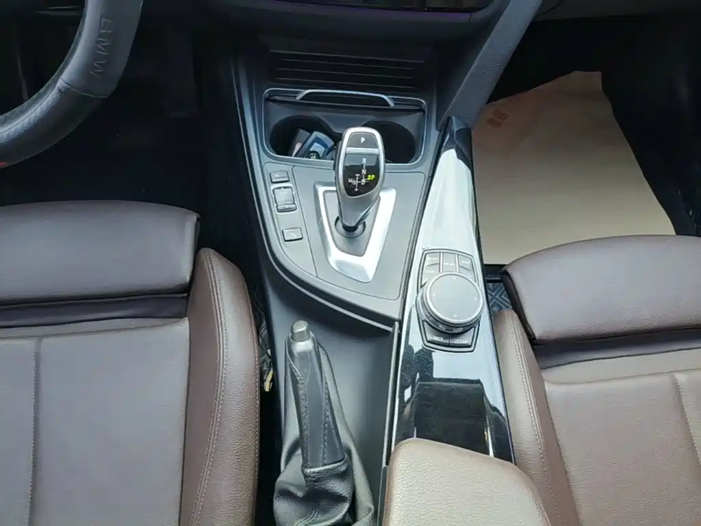 BMW 3 Series — миниатюра 14