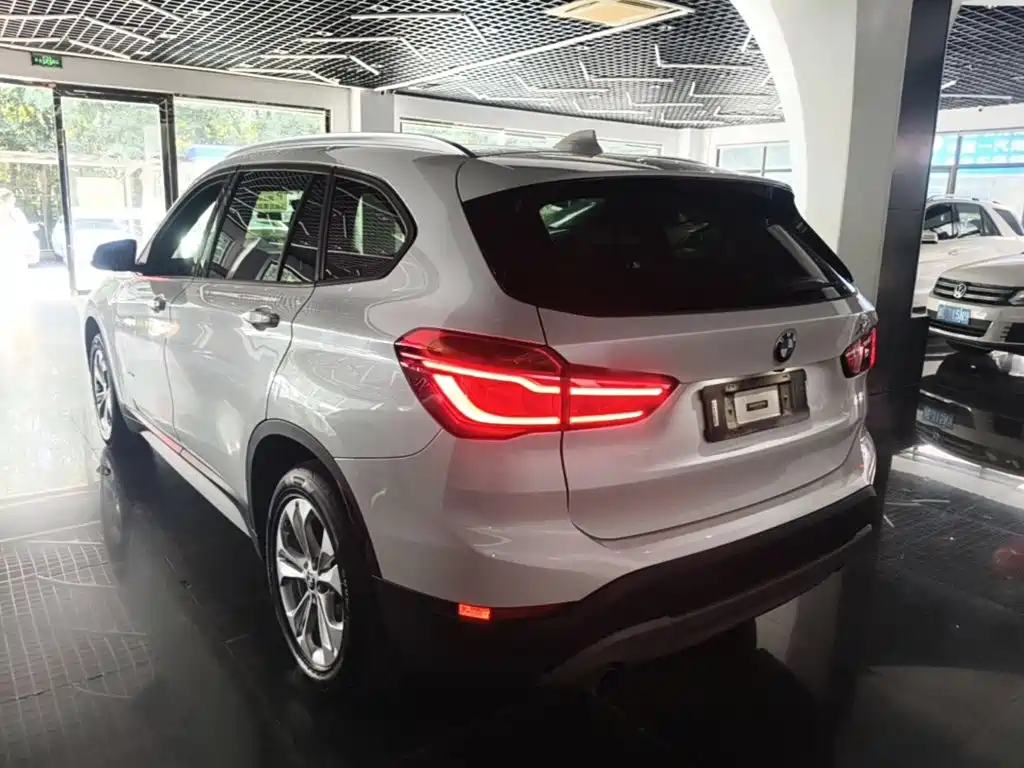 BMW X1 — миниатюра 5