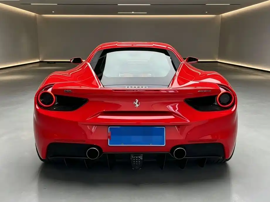 Ferrari 488 — миниатюра 5