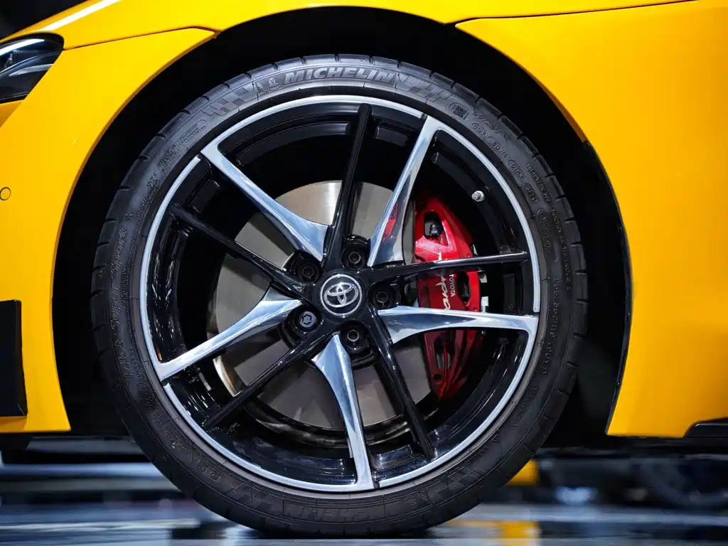 Toyota Supra — миниатюра 2