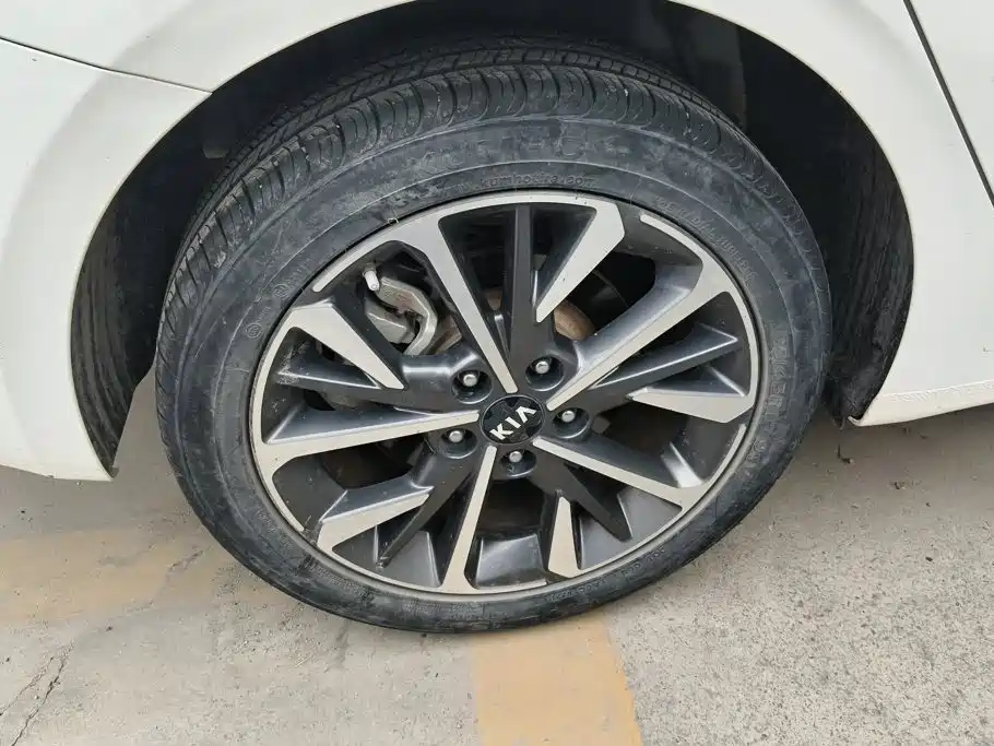 Kia K3 — миниатюра 6