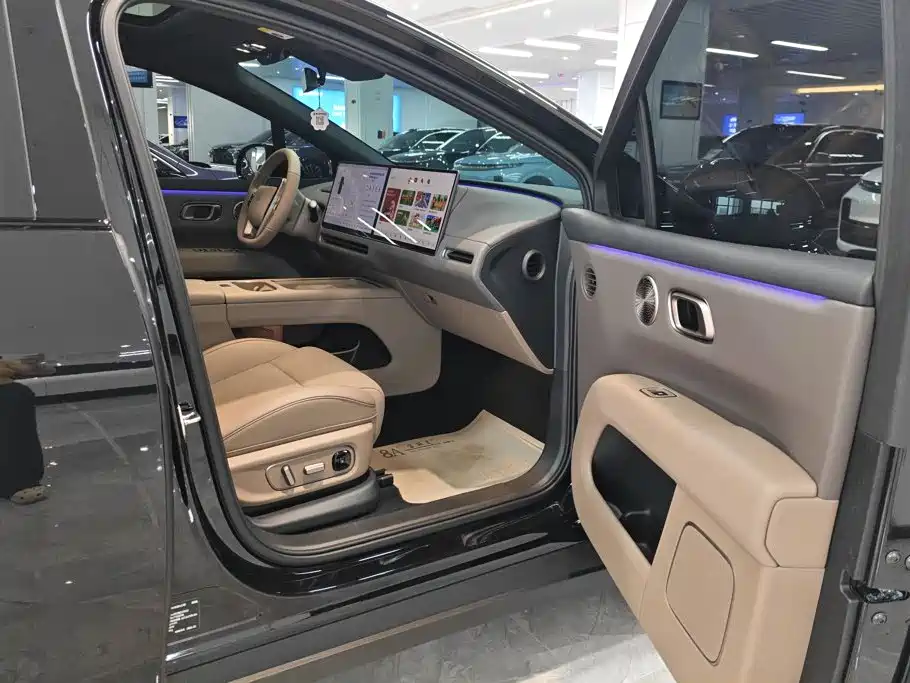 Li Auto Идеальный i6 — миниатюра 8