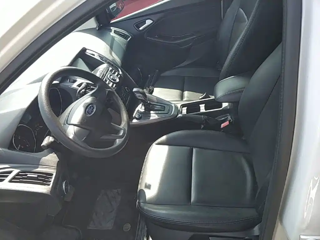 Ford Focus — миниатюра 15
