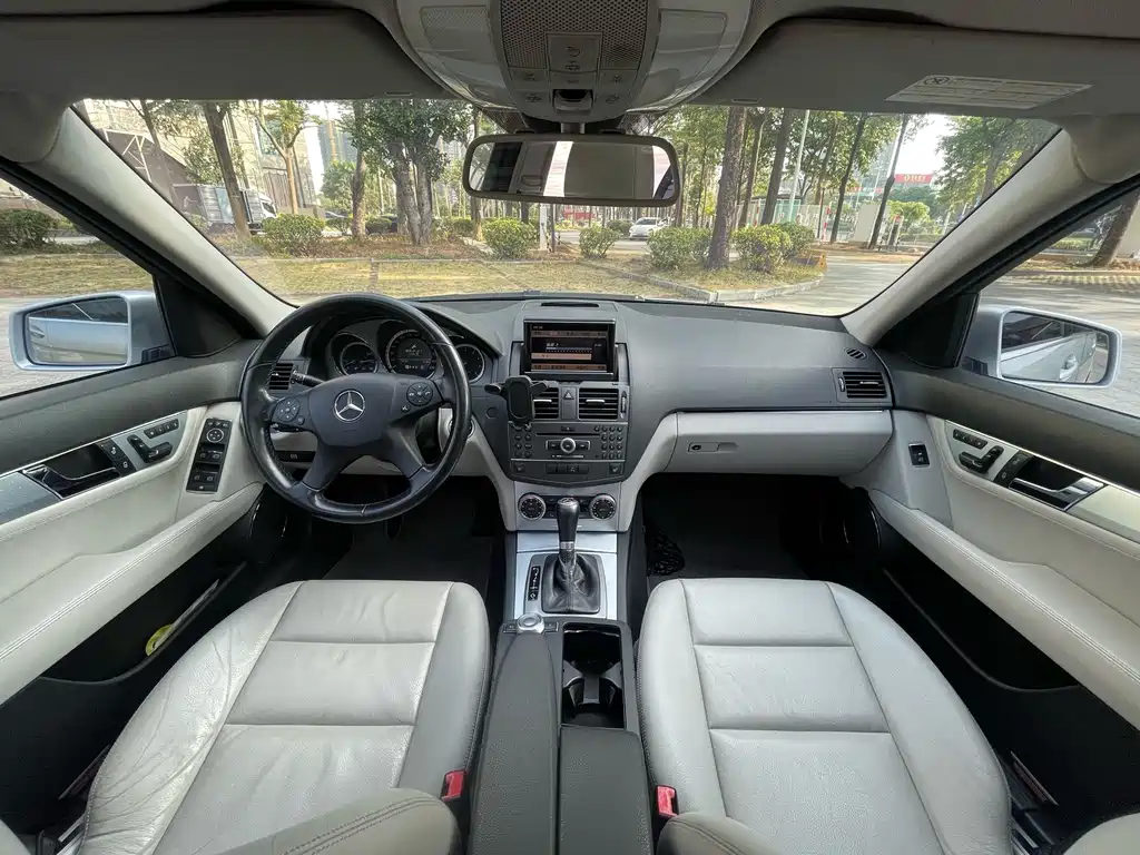 Mercedes-Benz C-Class (Import) — миниатюра 5