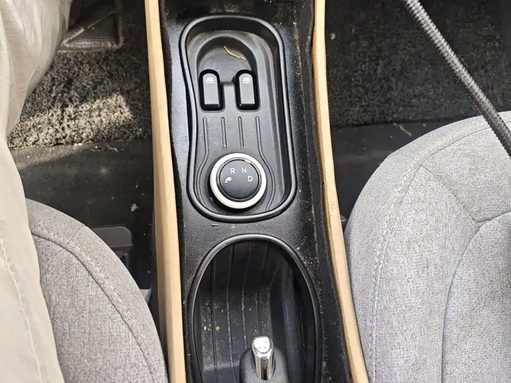 Wuling MINIEV — миниатюра 10