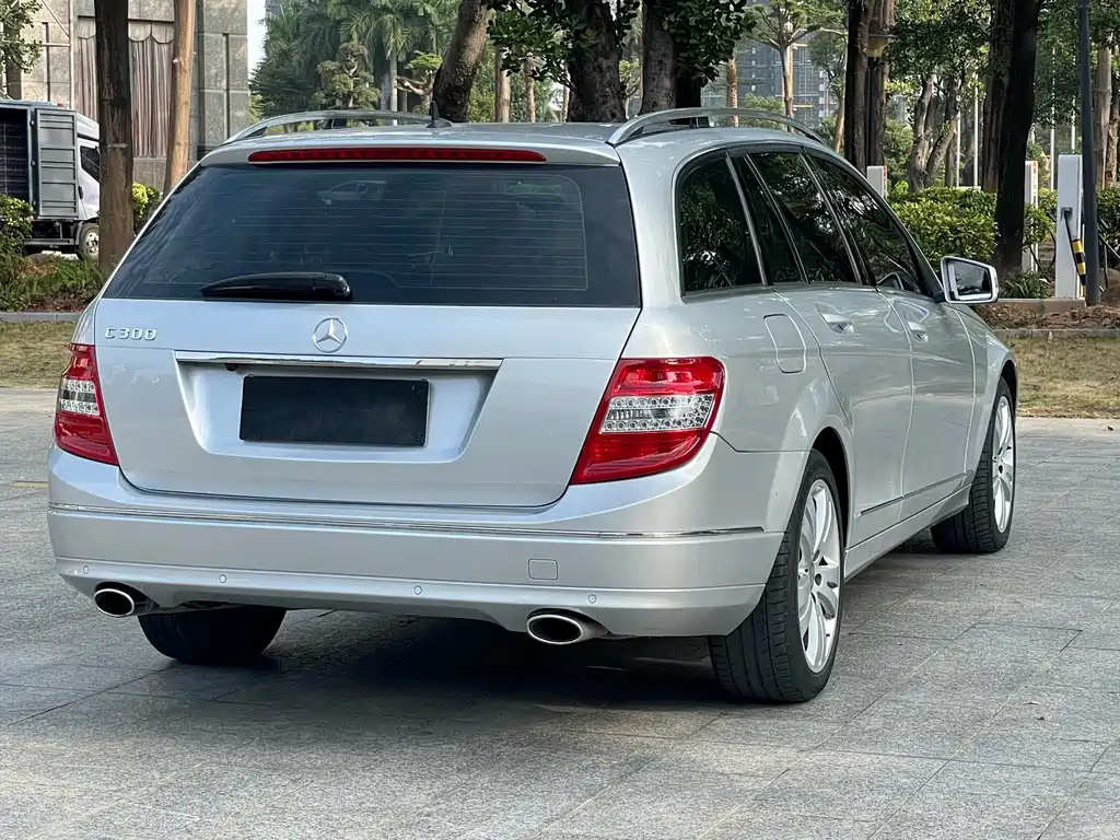 Mercedes-Benz C-Class (Import) — миниатюра 15