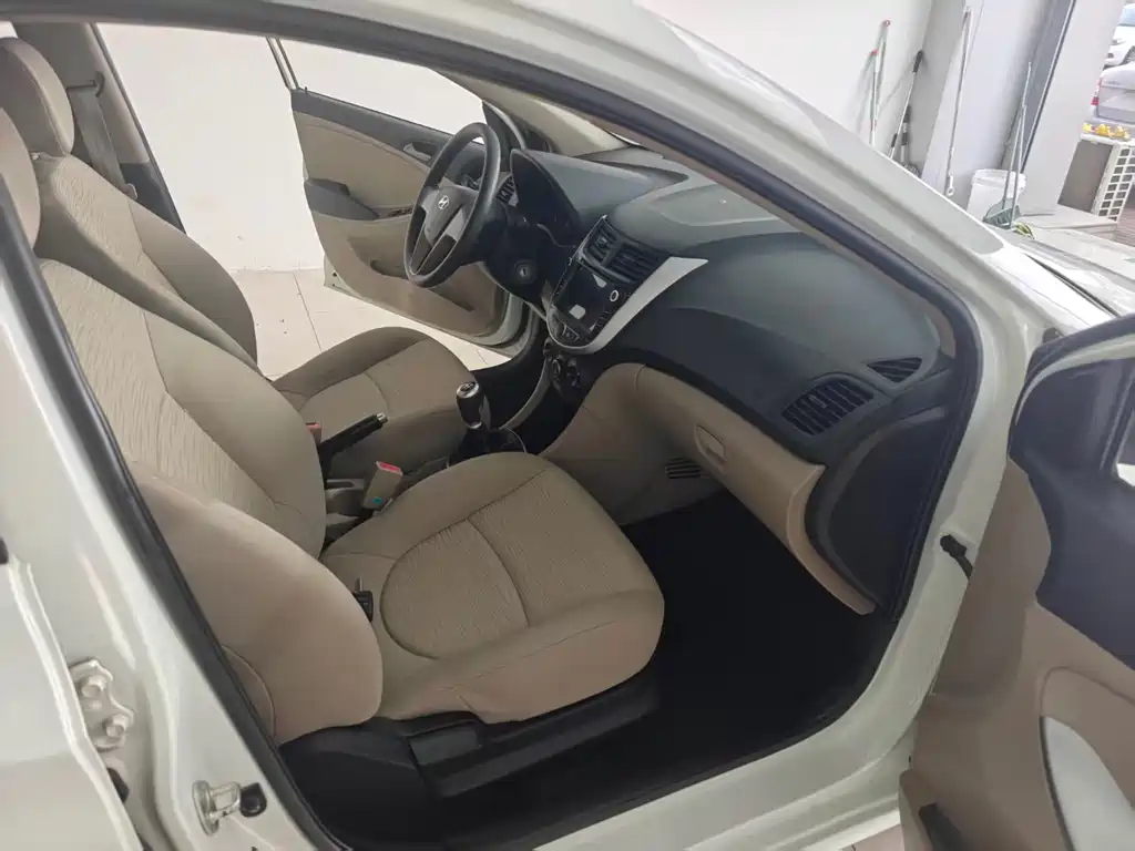 Hyundai Verna — миниатюра 9
