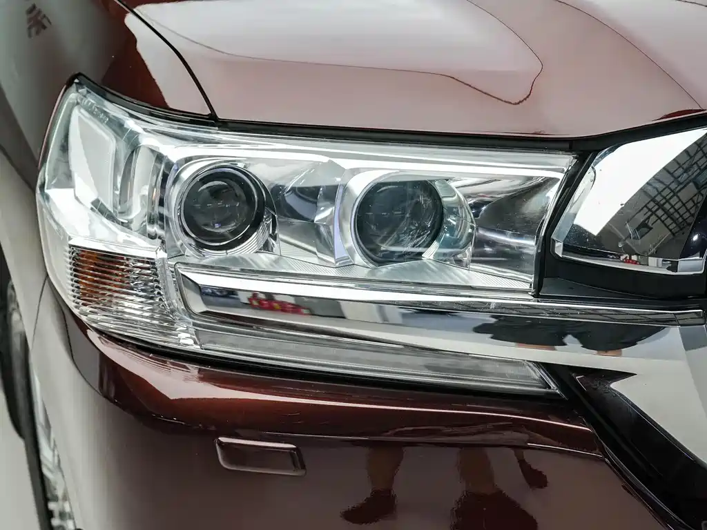 Toyota Land Cruiser 2017 4.6L AT