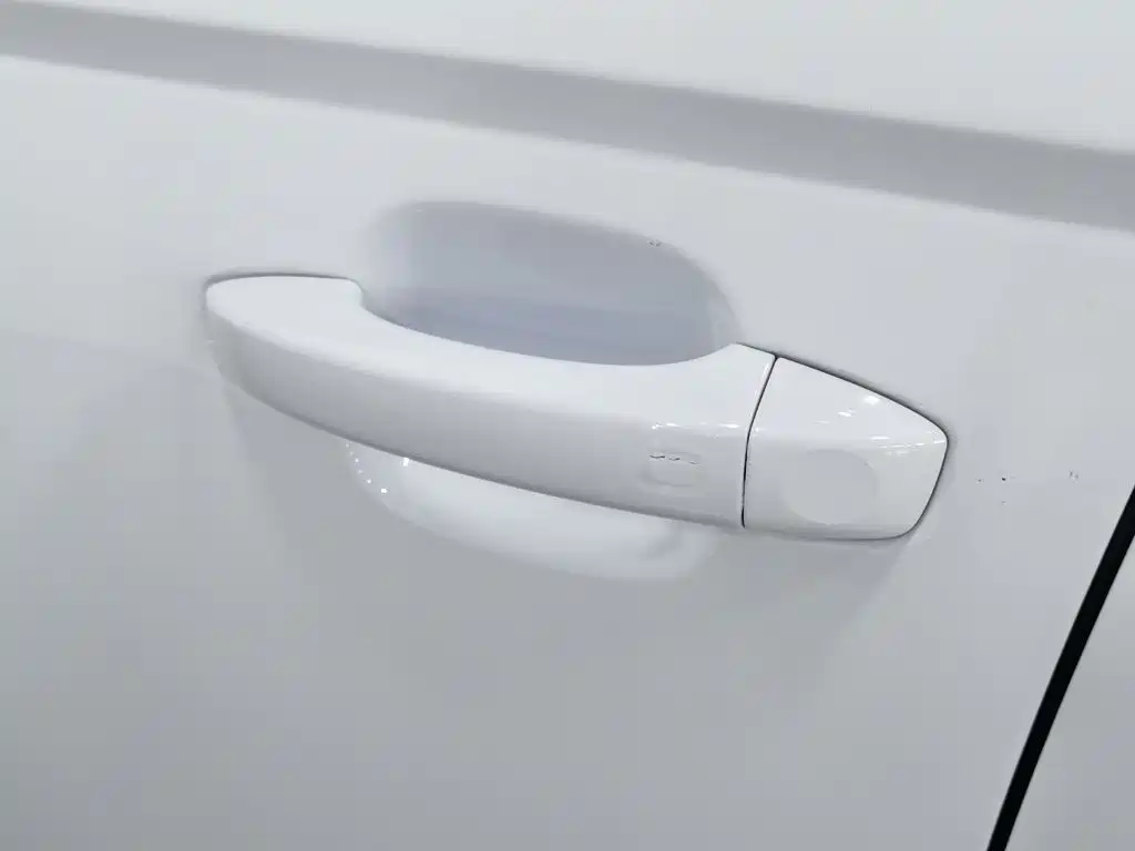 Audi A6L — миниатюра 18