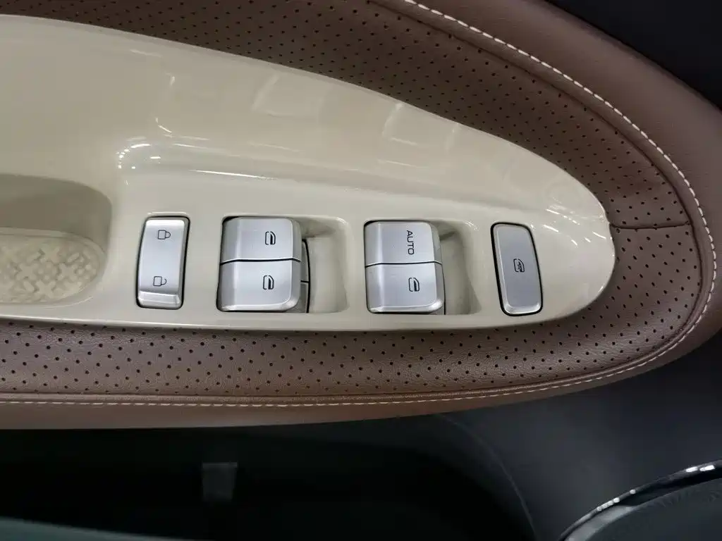 Wuling Bingo — миниатюра 9