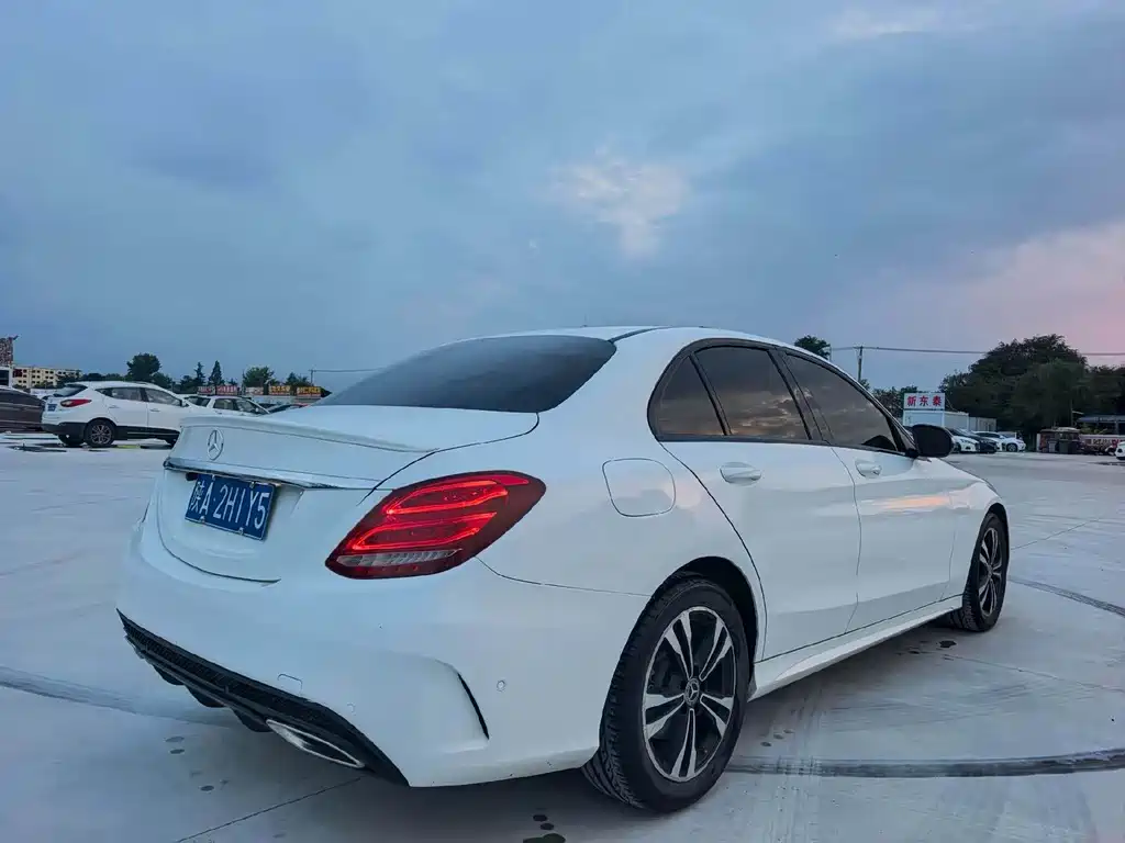 Mercedes-Benz C-Class — миниатюра 7