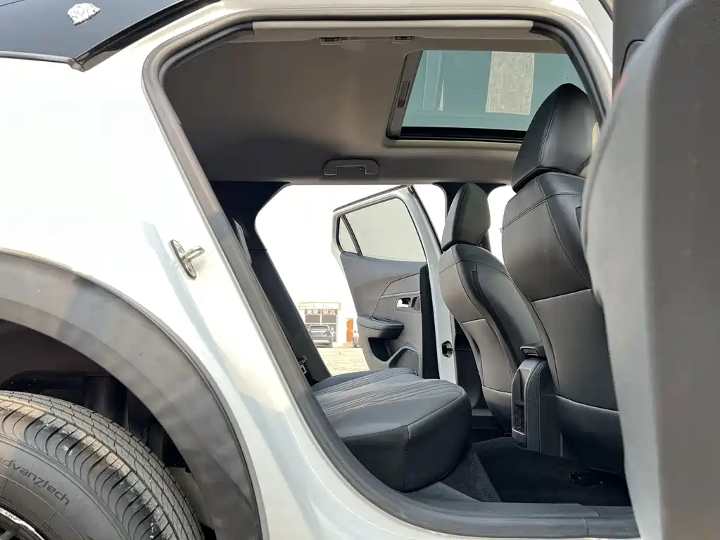 Peugeot 2008 — миниатюра 12