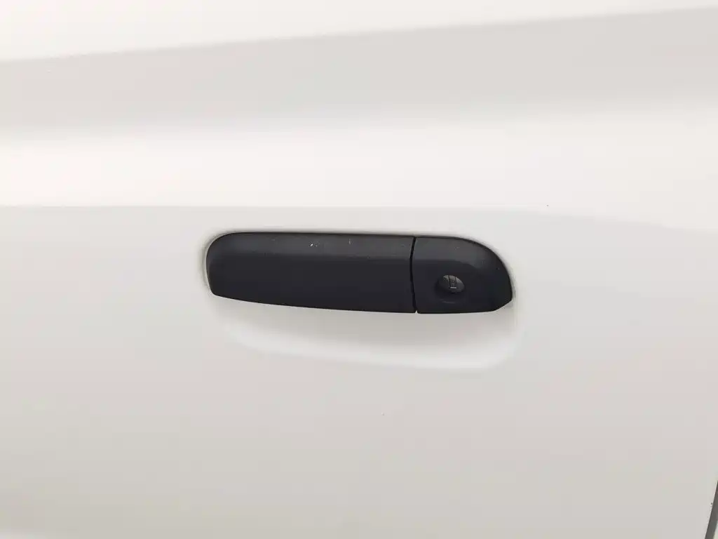 Roewe Clever — миниатюра 18