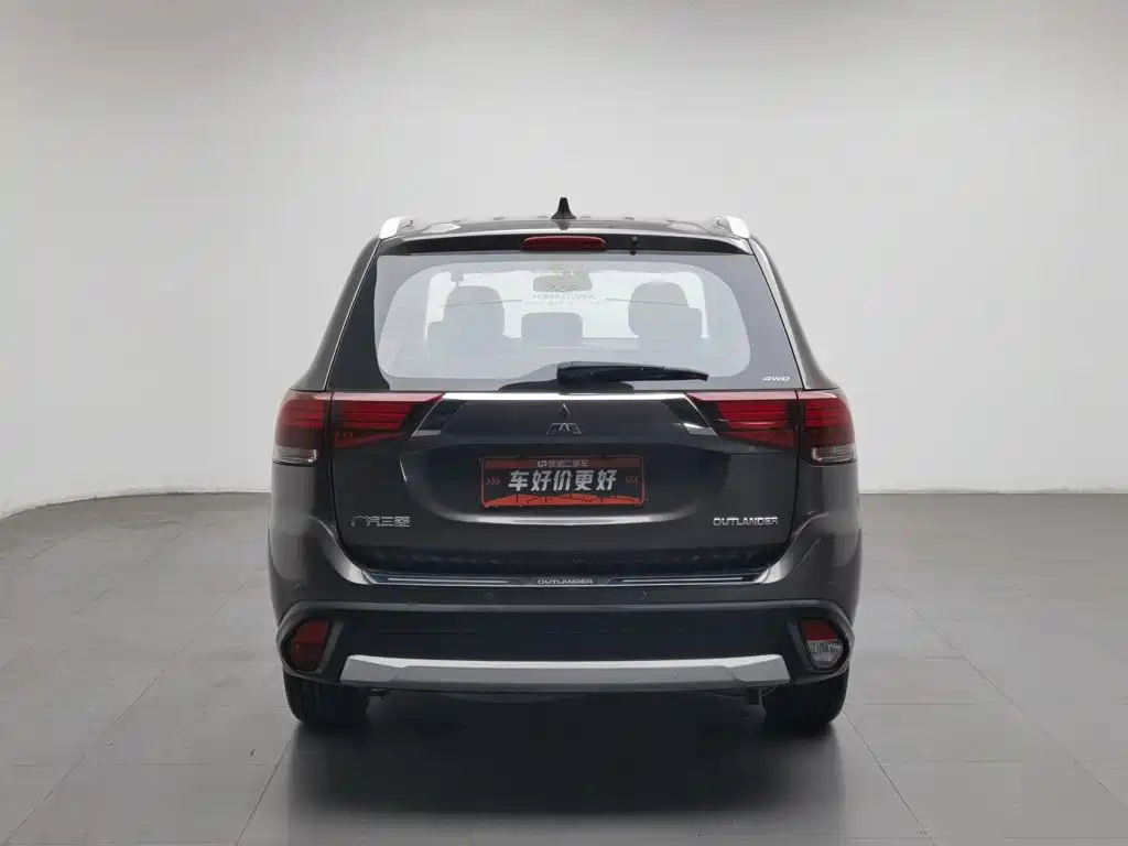 Mitsubishi Outlander — миниатюра 4