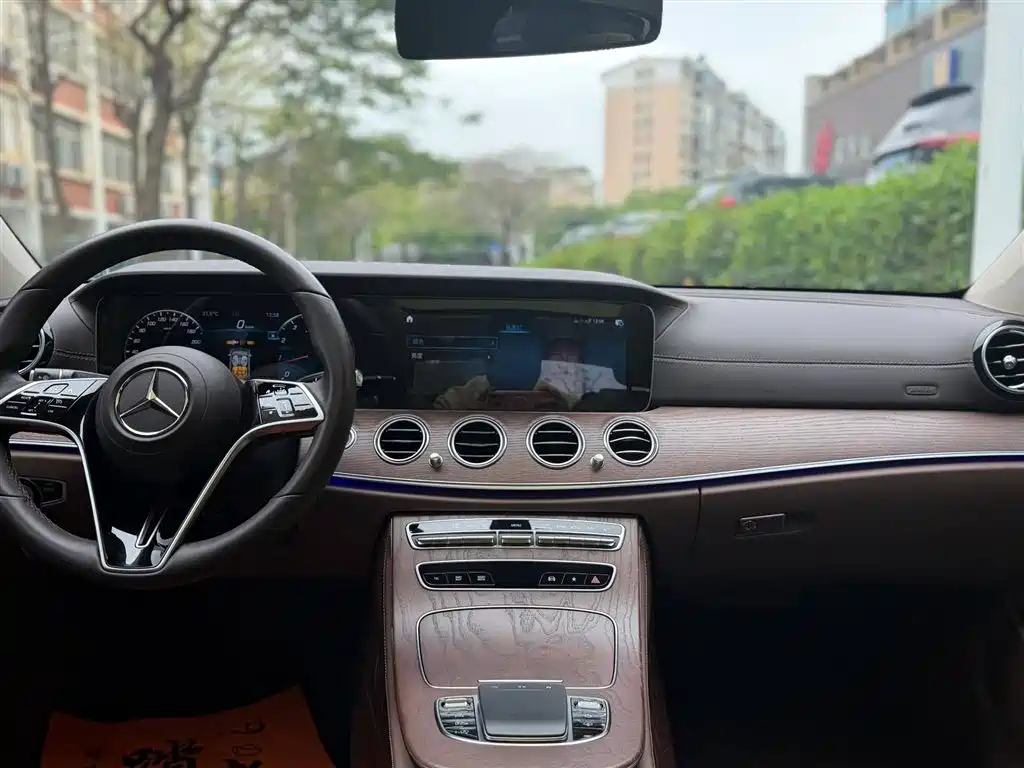 Mercedes-Benz E-Class E 2022 E 300 L Sport Luxury