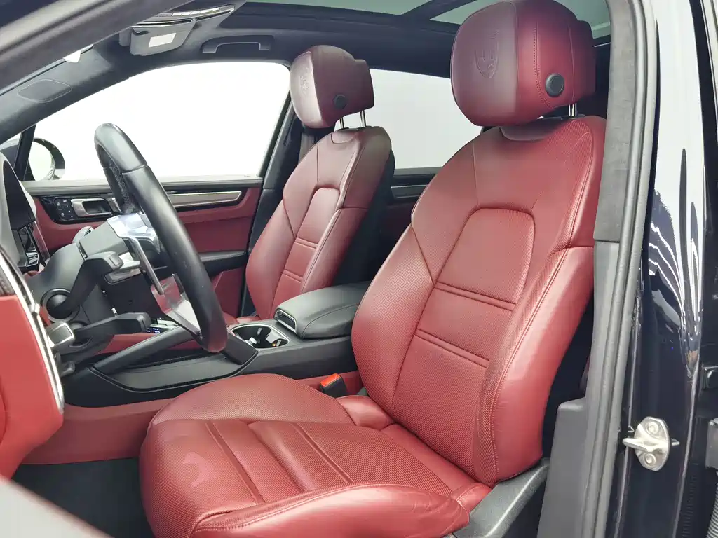 Porsche Cayenne Hybrid — миниатюра 7