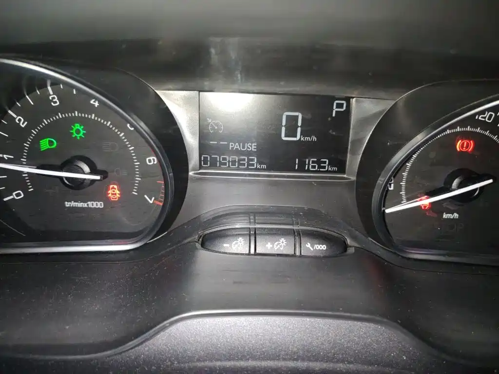 Peugeot 2008 — миниатюра 8