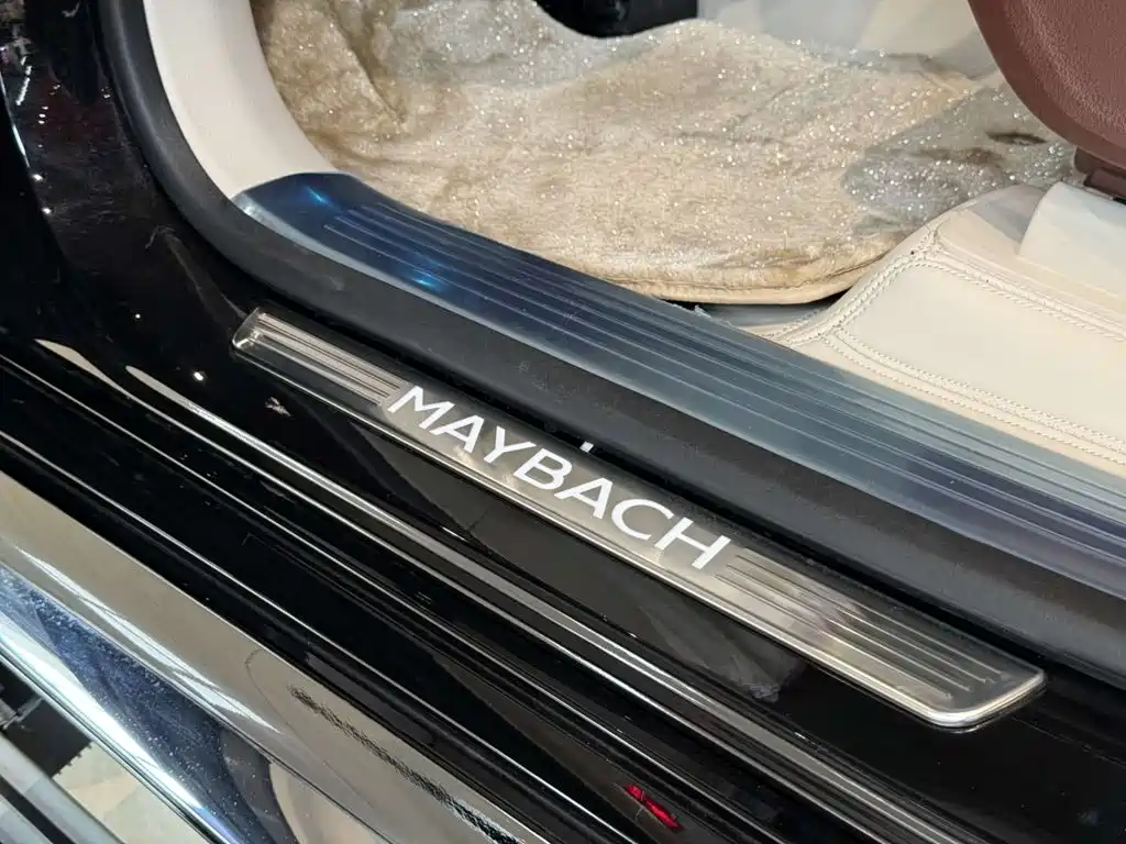 Mercedes-Benz GLS — миниатюра 31