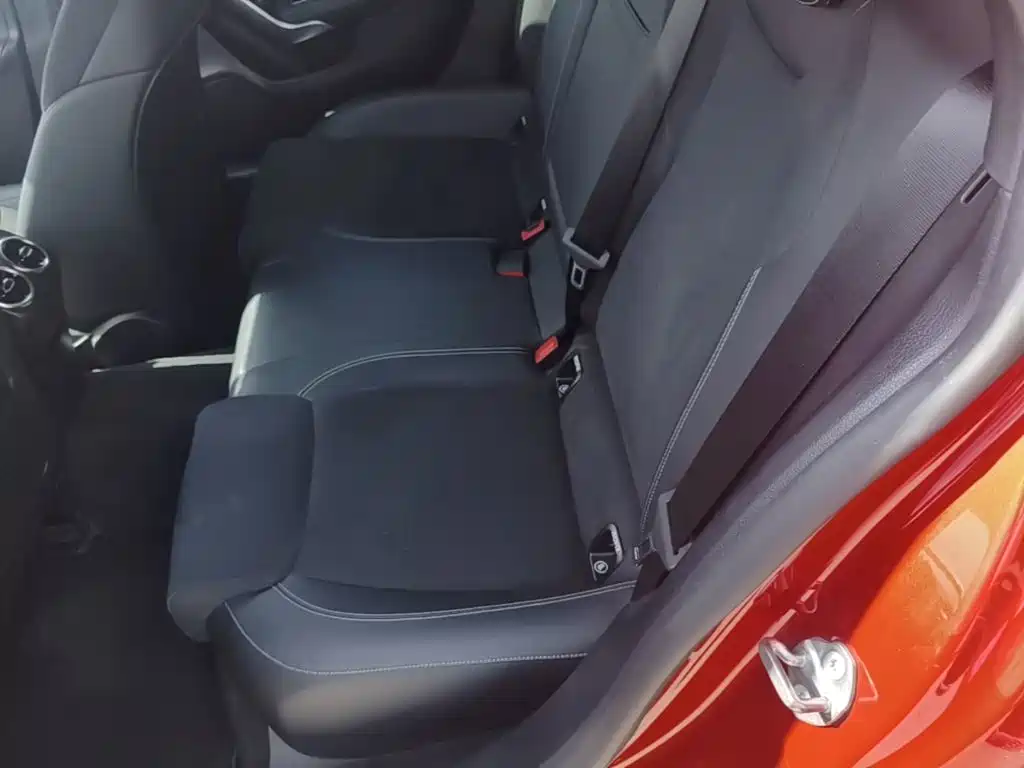 Mercedes-Benz A-Class — миниатюра 17