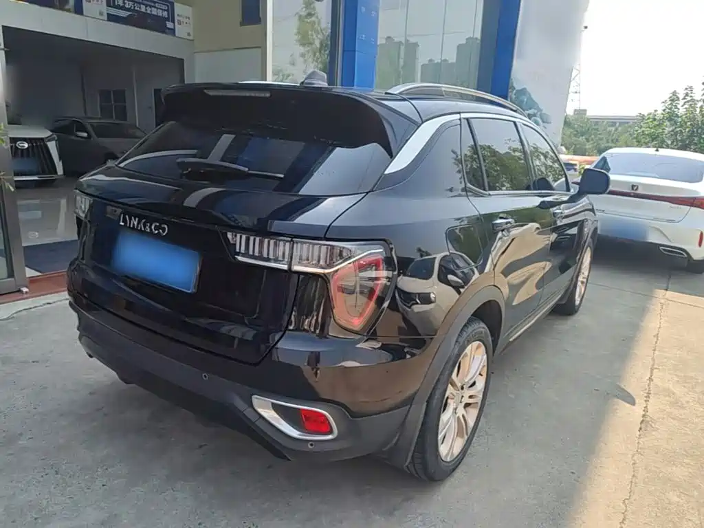 Lynk & Co 01 — миниатюра 7